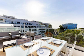 Brand new apartment with pool and SEA VIEW in Marbella
